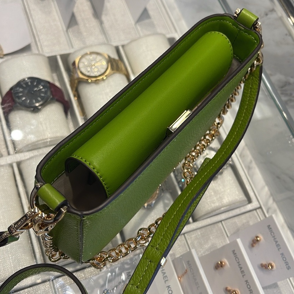 MICHAEL KORS Bryant Sm Pebbled Leather Convertible XBody Pochette
Meadow Green - Picture 10 of 16